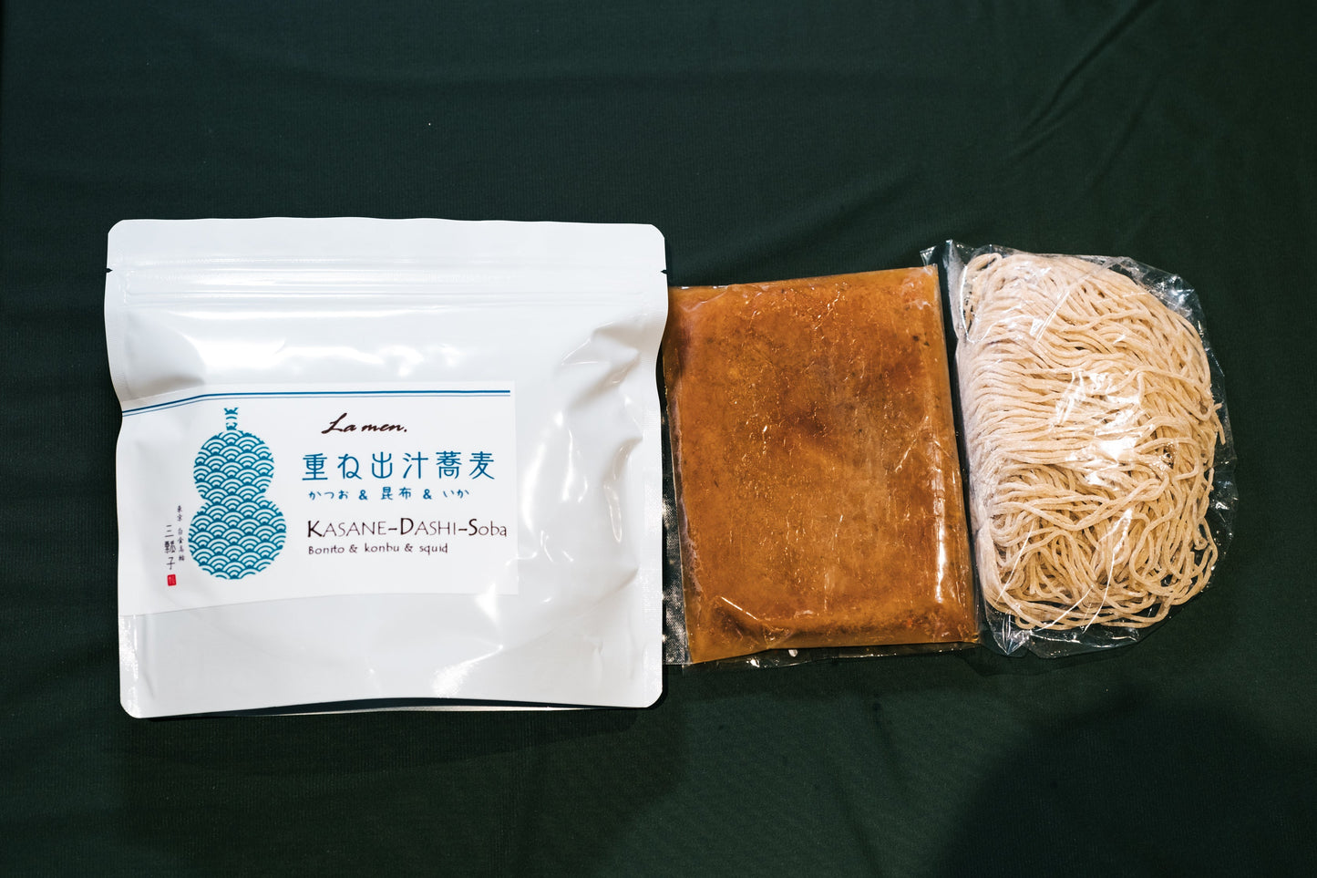 【ギフト】重ね出汁蕎麦×2、牛すじ山椒カレー(2食入)×1